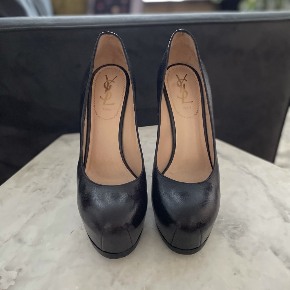 YSL size 9 Black Patent Leather Platform Pumps